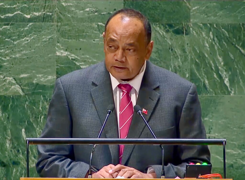 Hon PM Huakavameiliku of Tonga