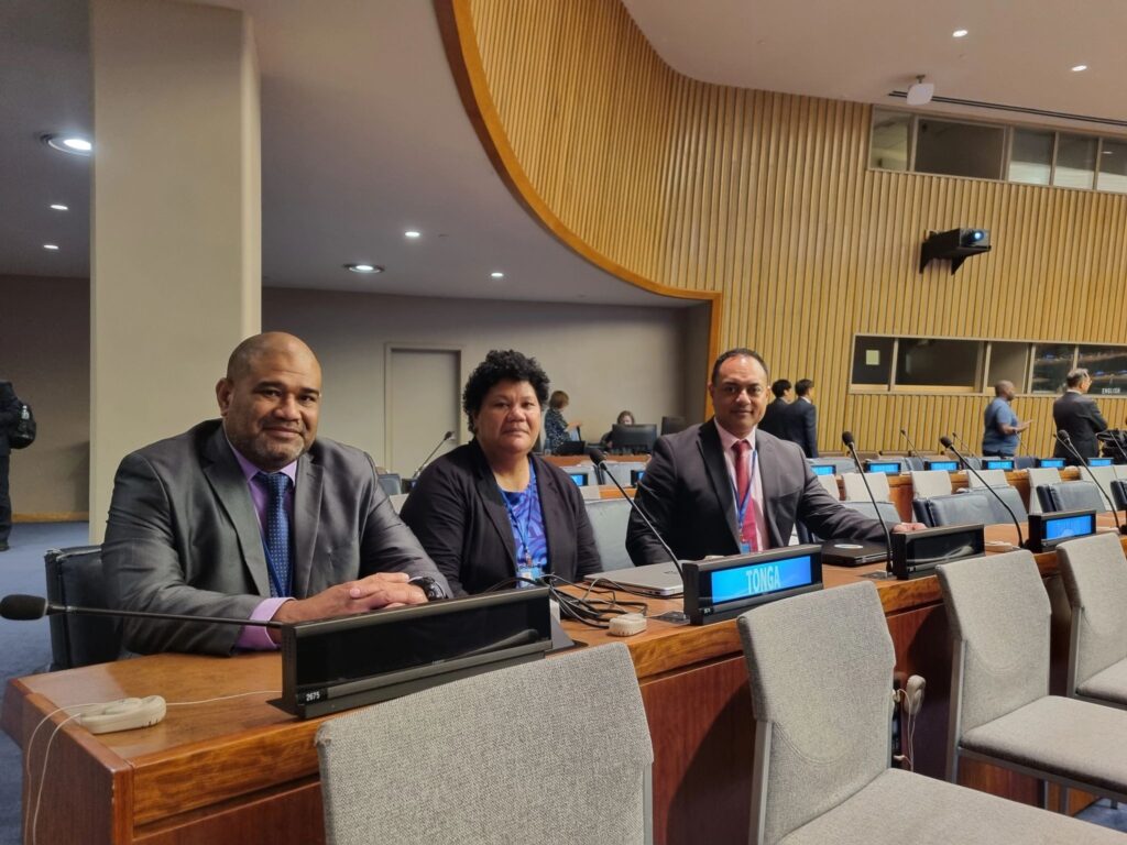 From L to R: Viliami Folau, Halalilika 'Etika and MLSNR CEO, Taniela Kula. Photo Tonga Geological Services